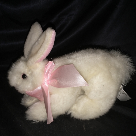 Animal adventure  small furry bunny. - Picture 5 of 5